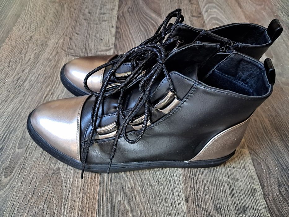 Świetne botki / półbuty nowe, roz.38 polecam!