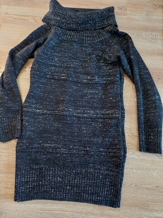 Sweter błyszczący S