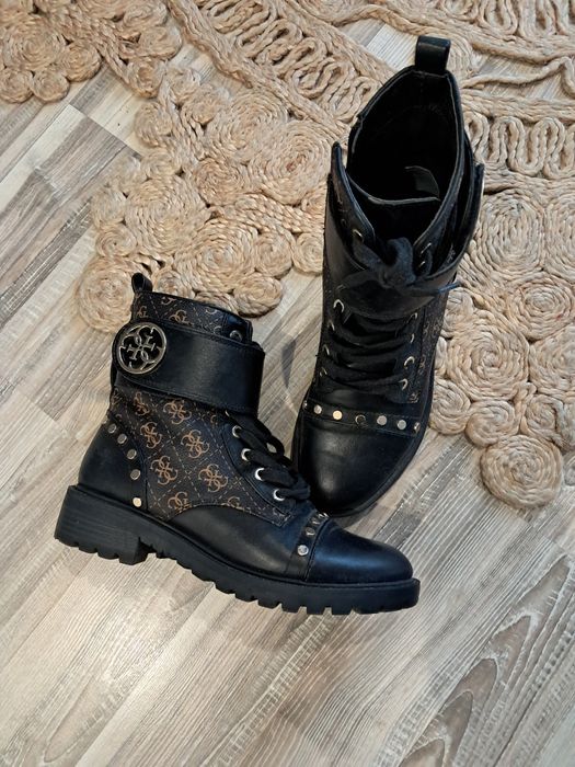 Botas Guess T.39