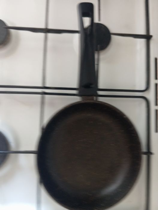 Сковорода Biol диаметр 21 см. Состояние нормальное . Вышлю по Украине