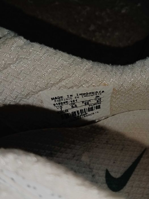 Białe snikersy firmy Nike rozmiar 38