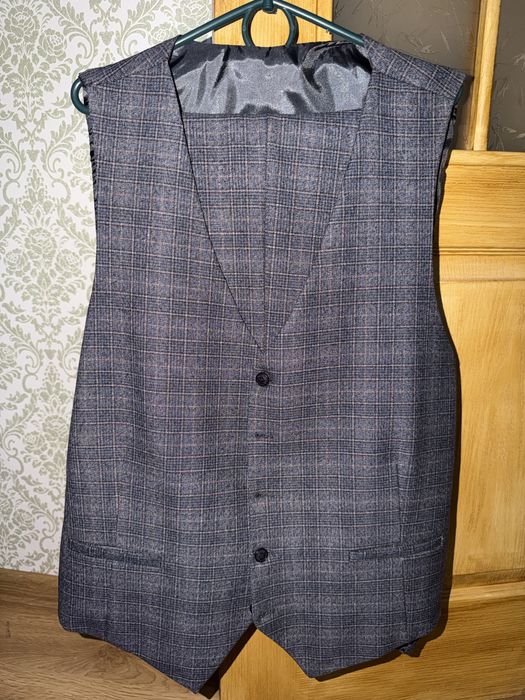 Костюм чоловічий 54 розмір