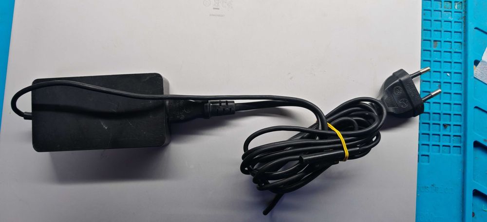 WINDOWS SURFACE 1769 (power adapter and parts)64170318068993122
