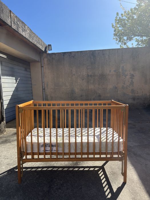Berço com colechão