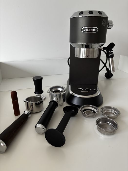 De’Longhi dedica EC685