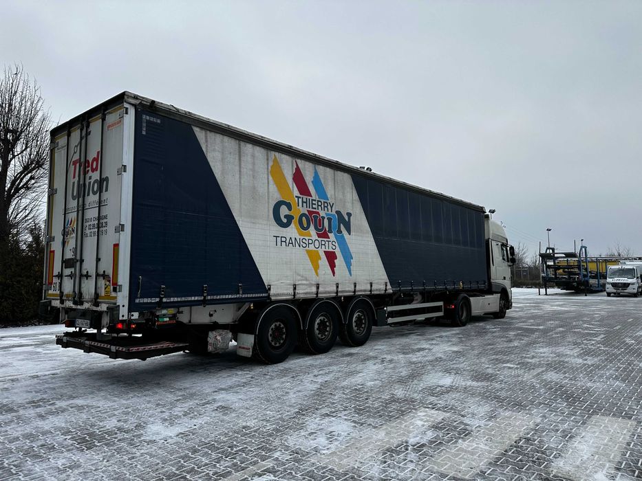 Напівпричіп штора FRUEHAUF