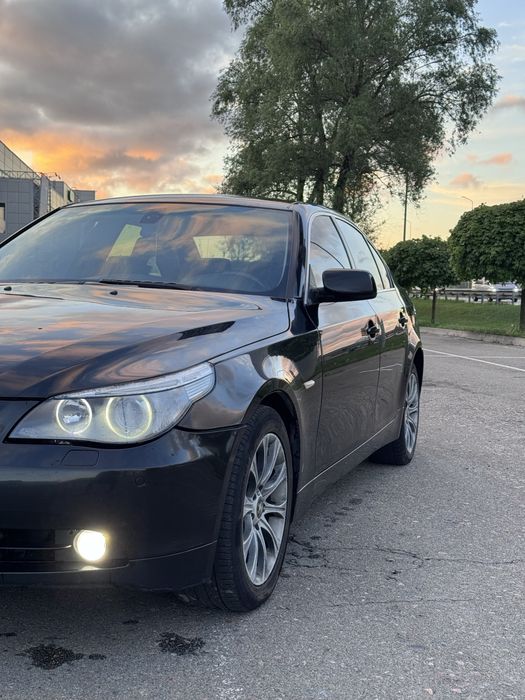 Продам Е60 АВТОМАТ