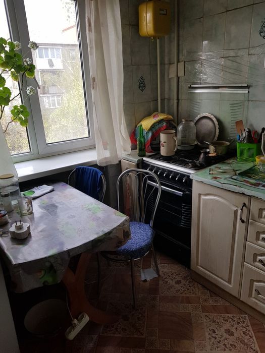 Продам или сдам в аренду 2- х комнатную квартиру в  центре Славянска .
