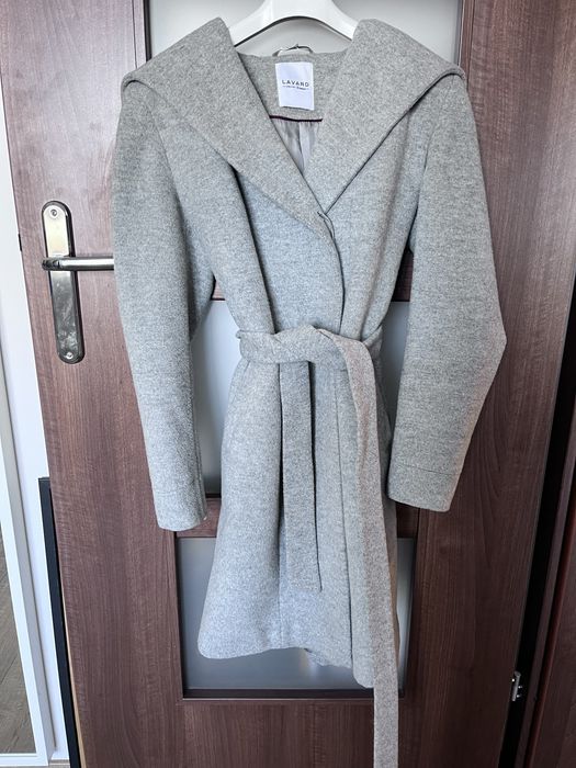 Plaszcz Lavard 40 75% welny