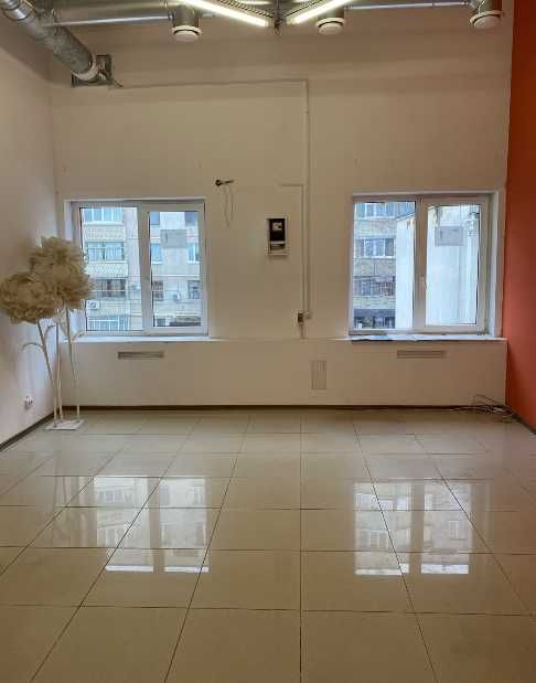 Оренда об'єкта 24 м2/В'їзд Набережний 7/м.Пісочин/ТРК Мобіль/Цоколь