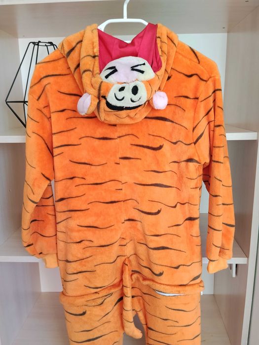 Strój przebranie Kigurumi Tygrysek 128 134 piżama karnawał