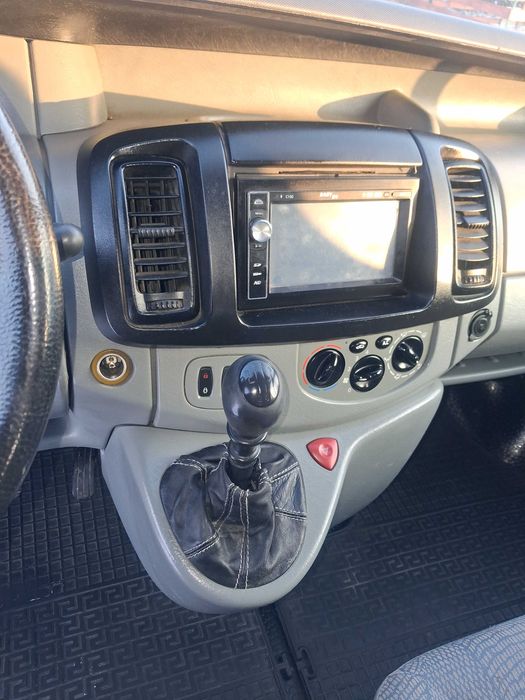 Рено трафік 2006р пасажир