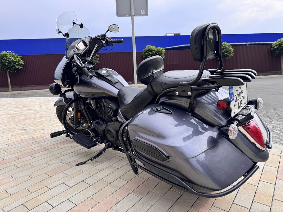 Yamaha XVS 1300 2015 рік.