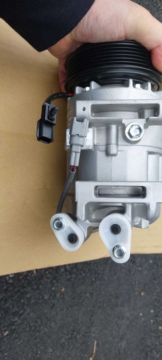 Компресор кондиціонера Rogue T32 13-20, Altima L33 12-19 2763KS-1