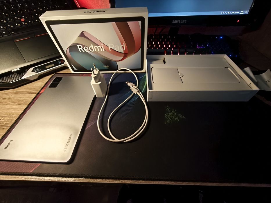 Планшет, Redmi pad, в идеальном состоянии