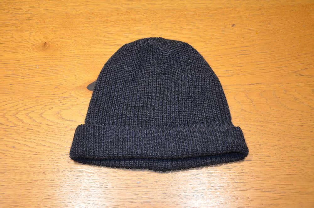 100% virgin wool czapka  one size szarości