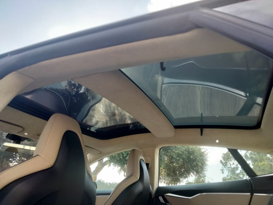Tesla Model S — fotografia 3