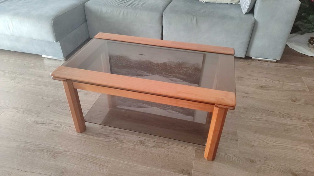 Mesa Centro  (usado tipo Cerne madeira maciça + vidro).