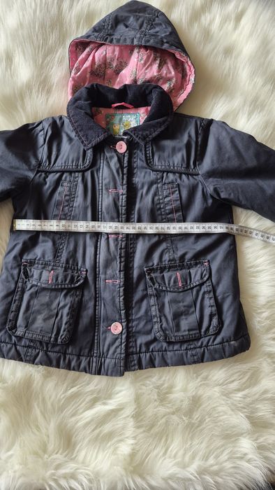 Куртка на дівчинку