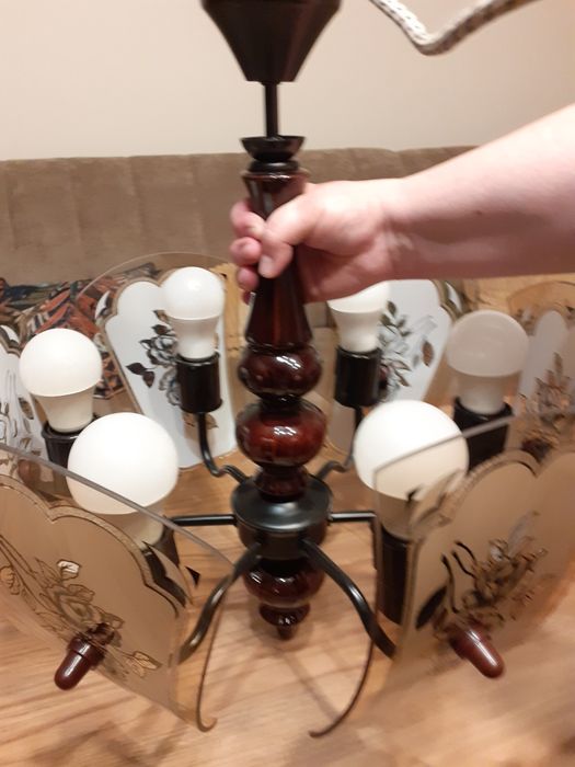 Lampy wiszące do pokoju.