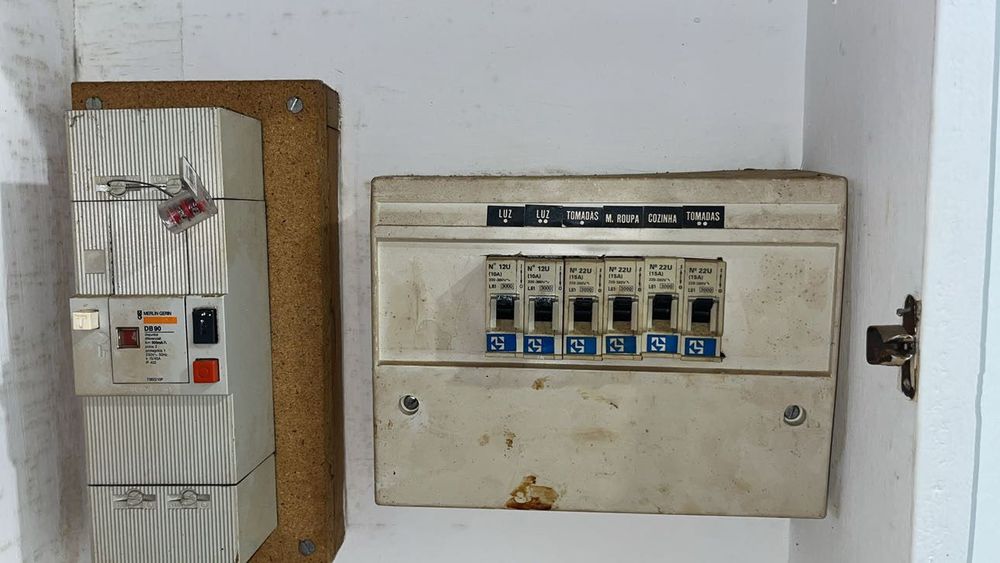 Eletricista de Manutenção Residencial e Industrial