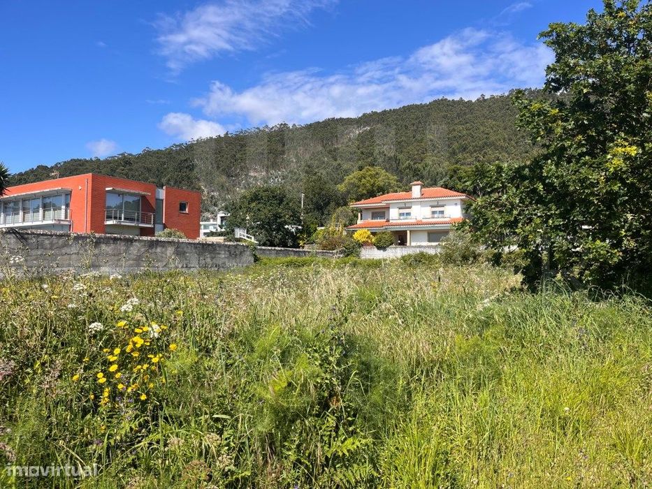 Terreno em Carreço