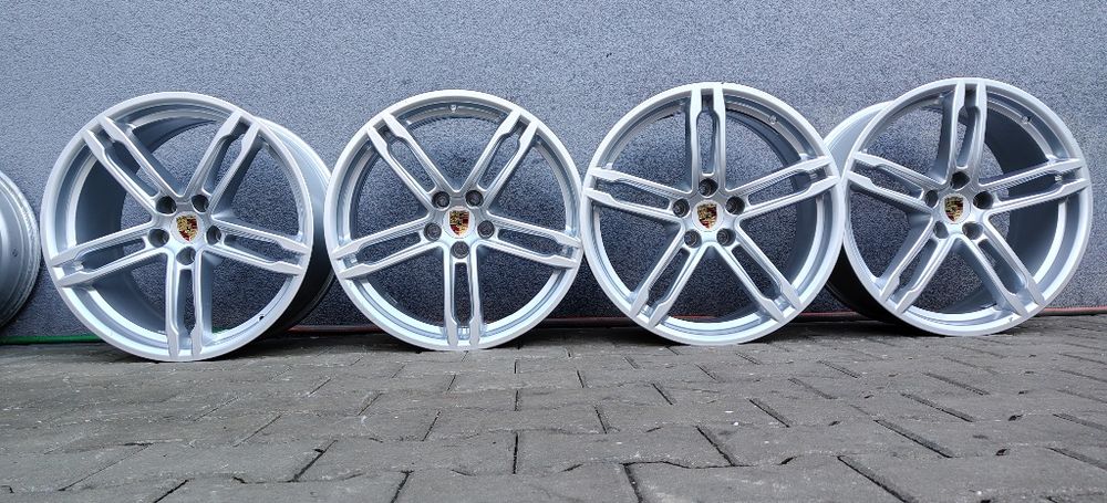 "19 5x112 Porsche Macan