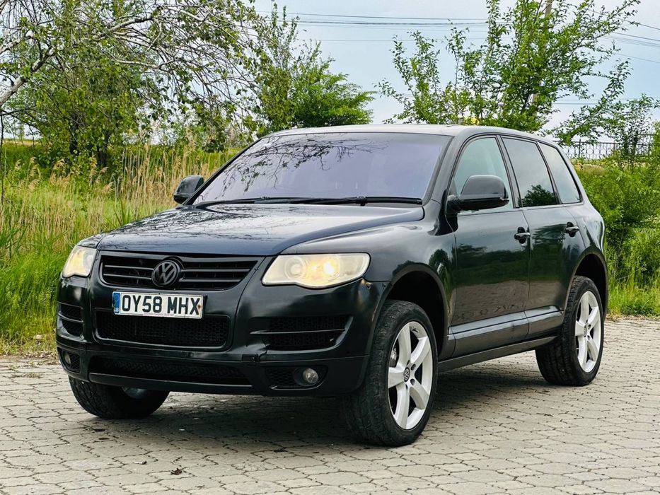 Продам Volkswagen Touareg полный привод в отличном состоянии