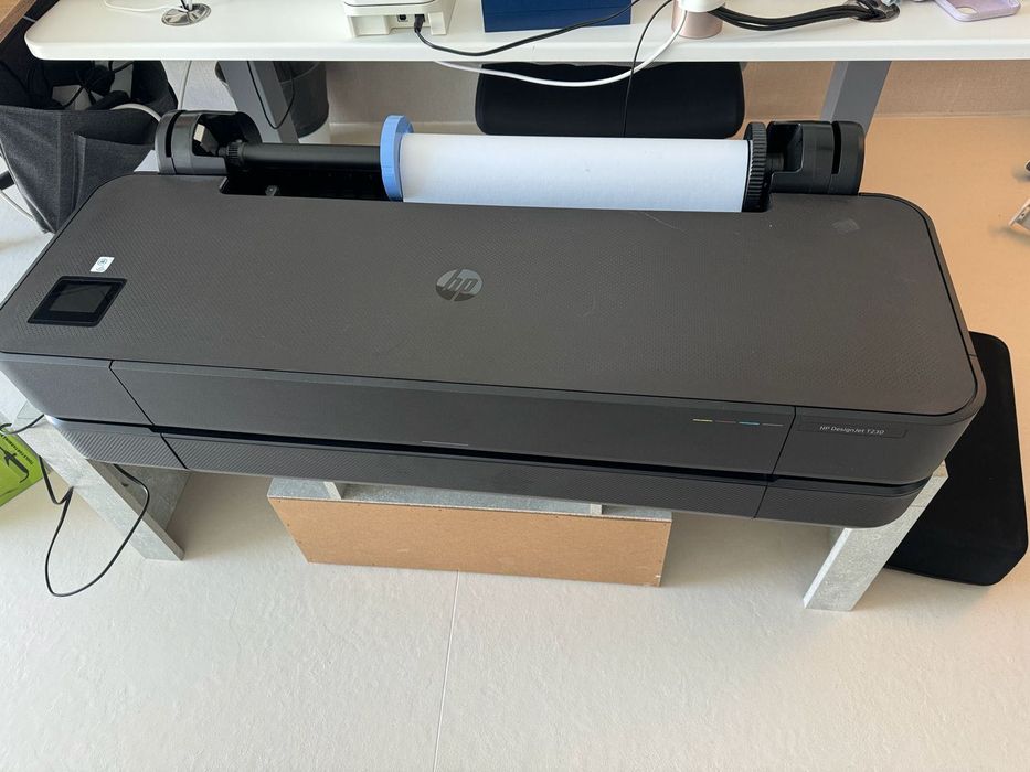 Plotter HP DesignJet T230 – Como Novo!