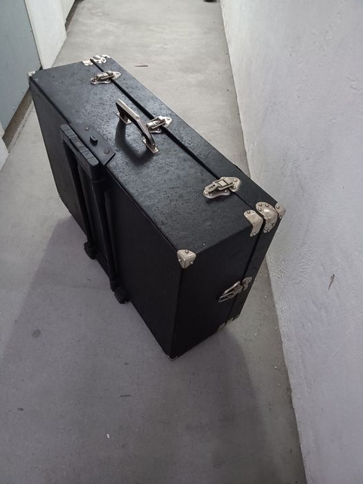 Mala/caixa trólei 77cmx47cmx26cm