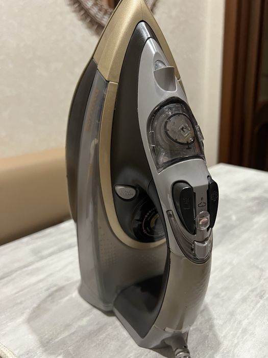 Утюг PHILIPS и утюг СССР