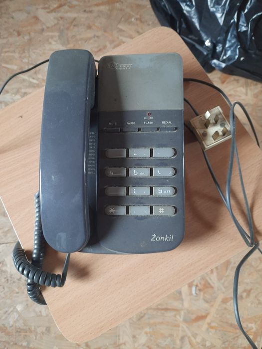 Telefon stacjonarny