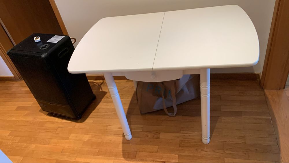 Mesa cozinha rotativa