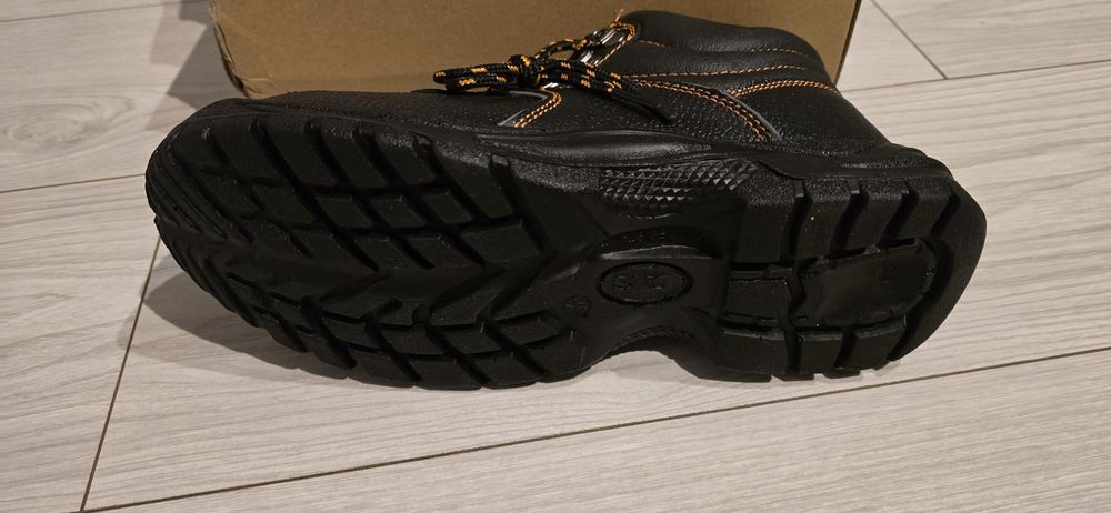 Nowe buty robocze rozmiar 41