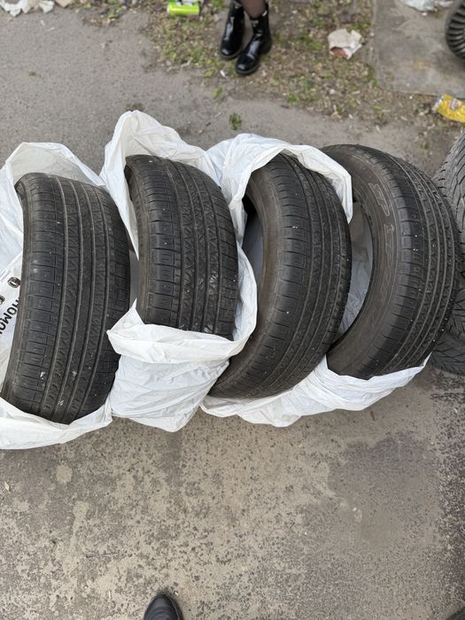90% Резина Dunlop R18