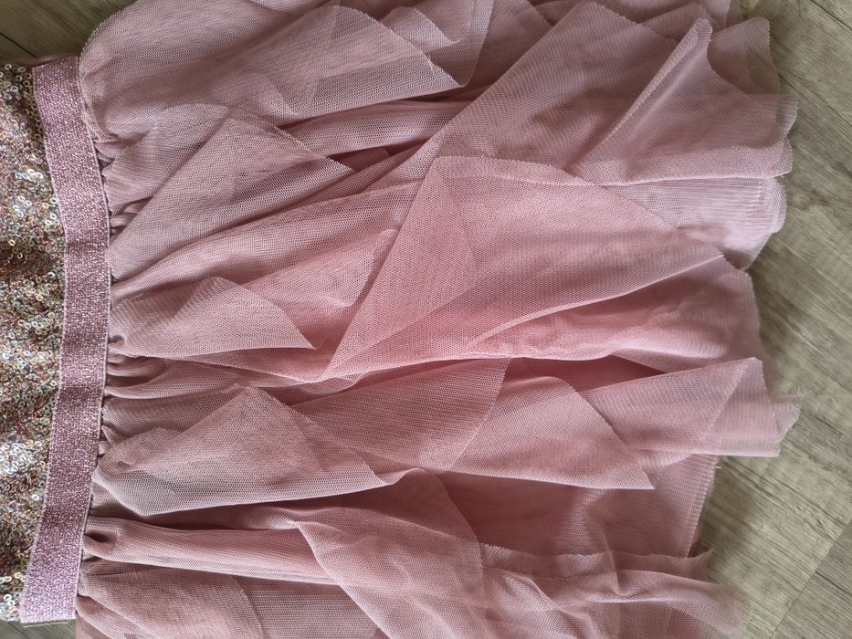 Святкова сукня для дівчинки 92р