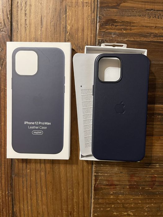 Capa Iphone 12 Pro Max em Pele Azul