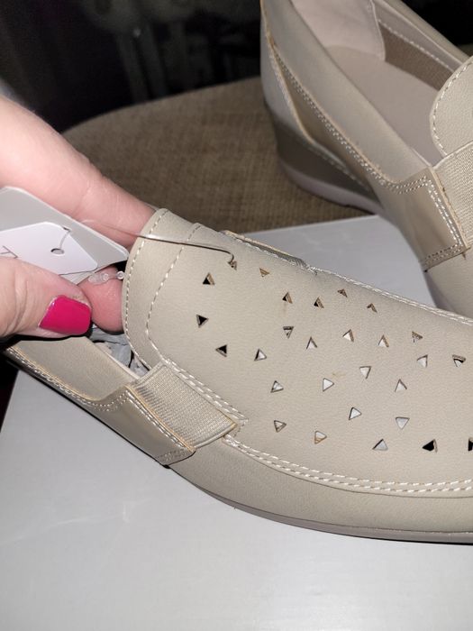 Clara Barson Memory Foam