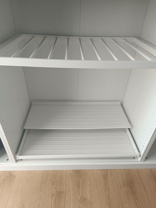 Calceiro KOMPLEMENT (suporte p/calças) extraível para roupeiro Pax IKEA (2 un)