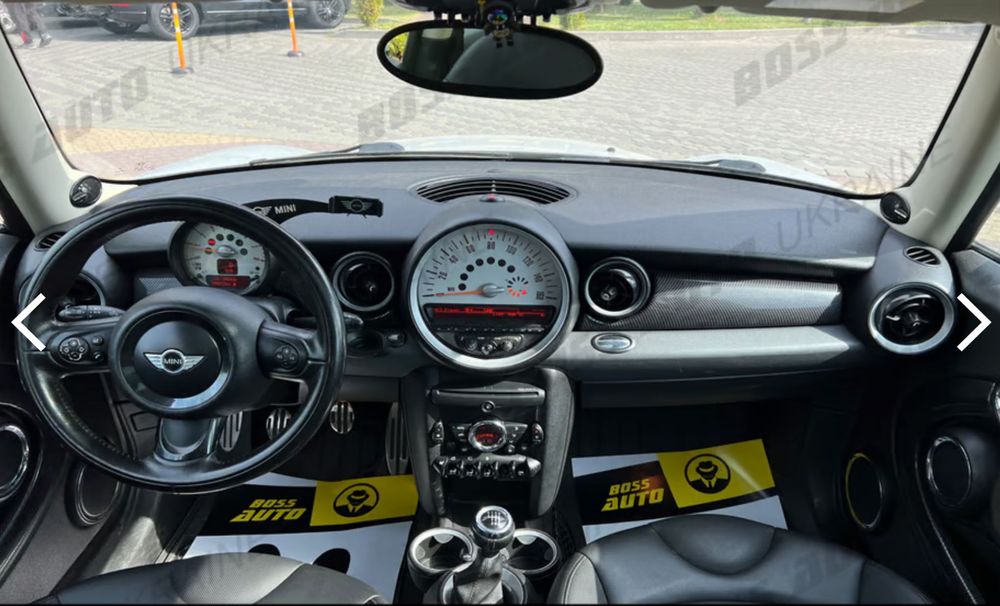 MINI Cooper Clubman S 2011