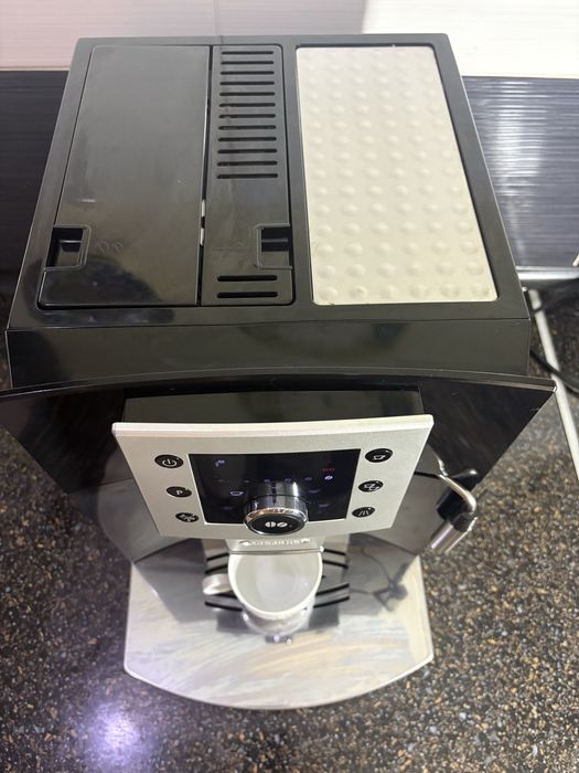 Кавомашина Delonghi Perfecta