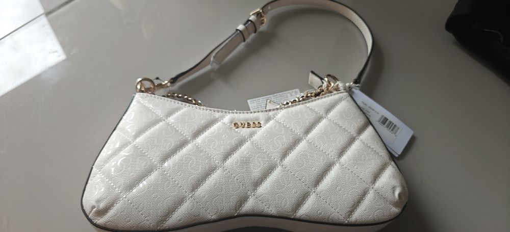 Нова  жіноча сумка  Guess