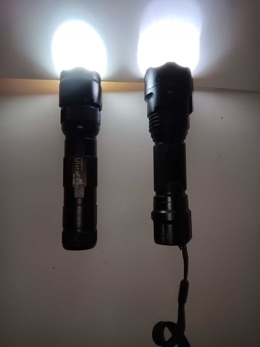 2 lanternas pilhas recarregáveis e carregador