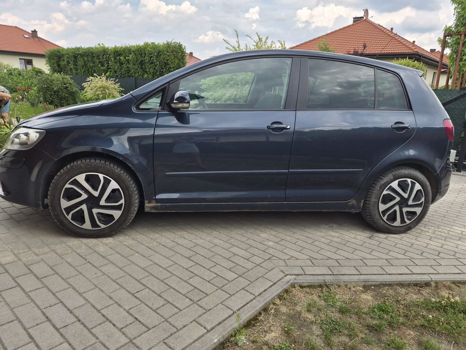 Golf Plus 1.6 benzyna 2007r.
