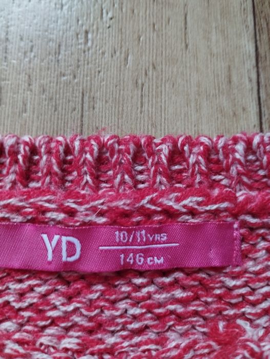 YD 146 czerwony sweter zima skunks akryl