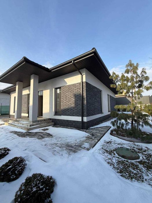 Продається стильний одноповерховий будинок у Годилові «Американка»