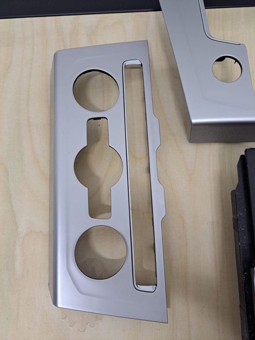 Ramka panel dekor Passat B8