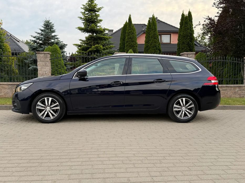 Peugeot 308 2019r. 1.5hdi 130km SW  LIFT chromy Navi opłacony