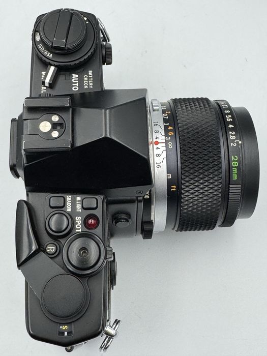 Olympus OM-4 + Zuiko 28mm f/2.0 MC Rare