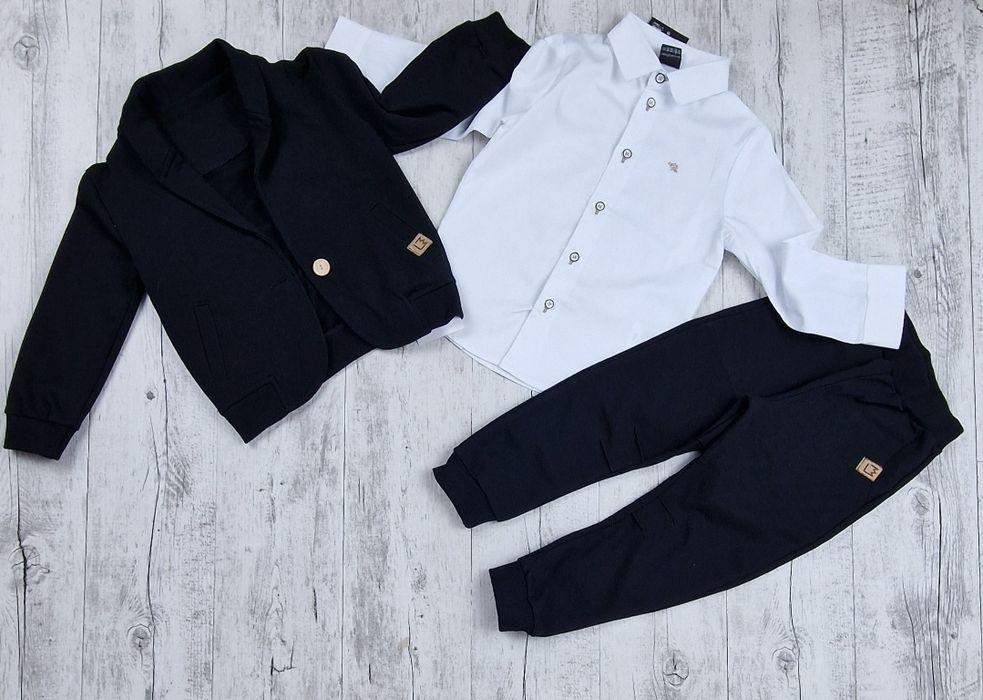 Garnitur chlopiecy 92/98 czarny  bawełniany Marynarka bluza I spodnie